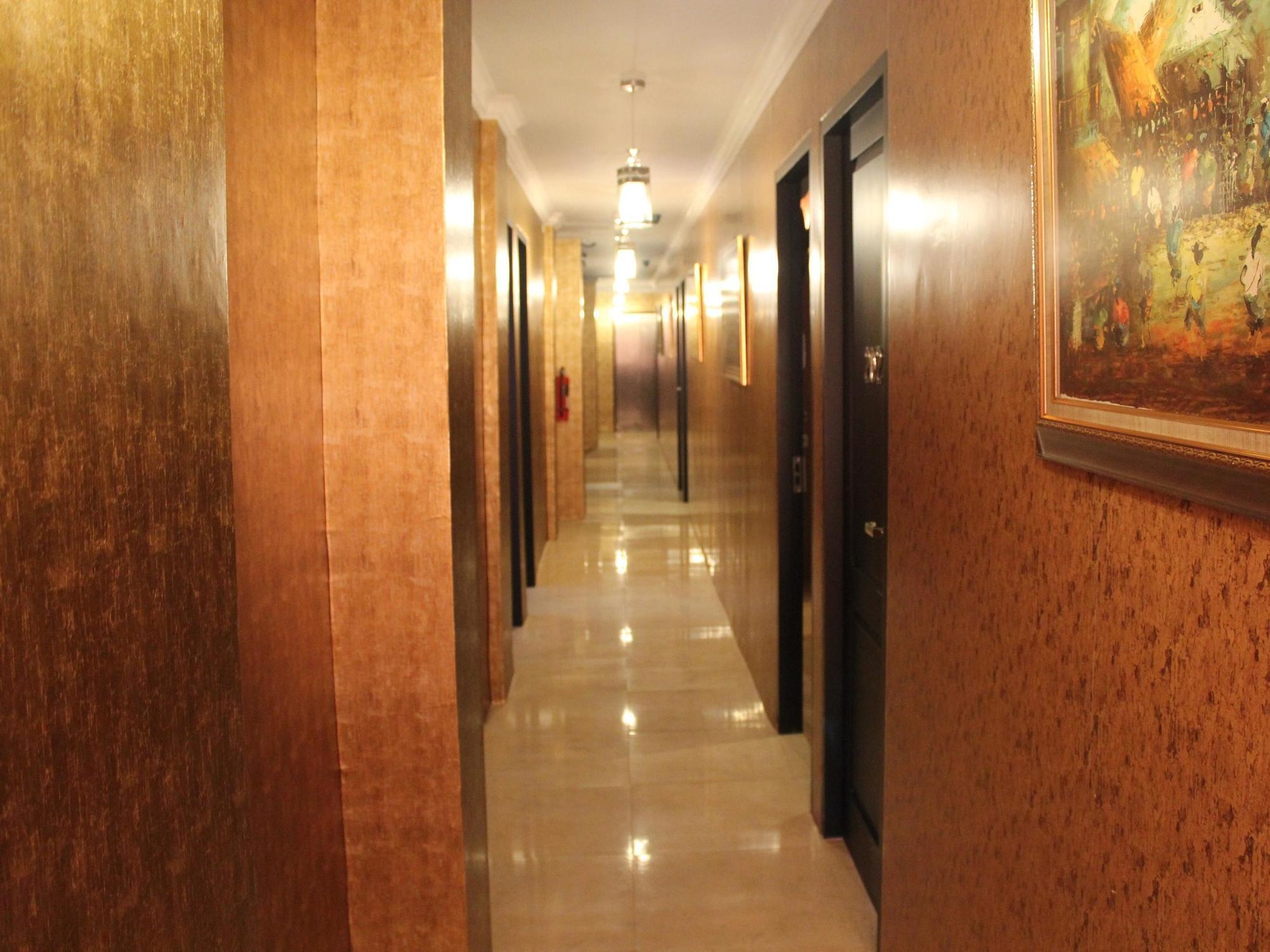 Twins Hotel Jakarta Exteriör bild